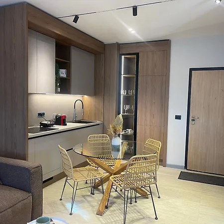 Marina Bay Luxury * Vlorë
